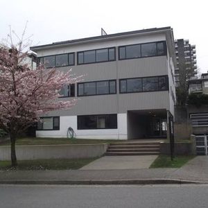 2 BEDROOM NEWLY RENO'D PENTHOUSE STUNNING OCEAN VIEW IN KITSILANO - Photo 2