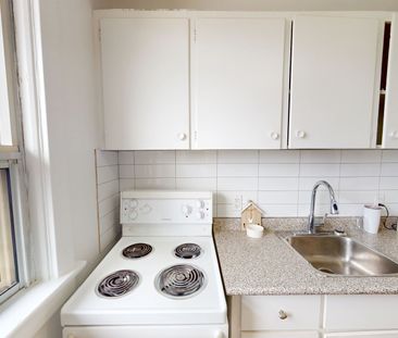 For Lease - 275 Oakwood Avenue Unit# Upper, Toronto, Ontario - Photo 4