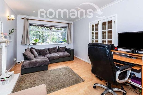 Cornwell Road, Old Windsor, Windsor, SL4 - Photo 1