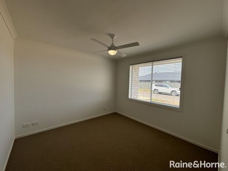 41 Kipfler Street, Munno Para, SA 5115 - Photo 2