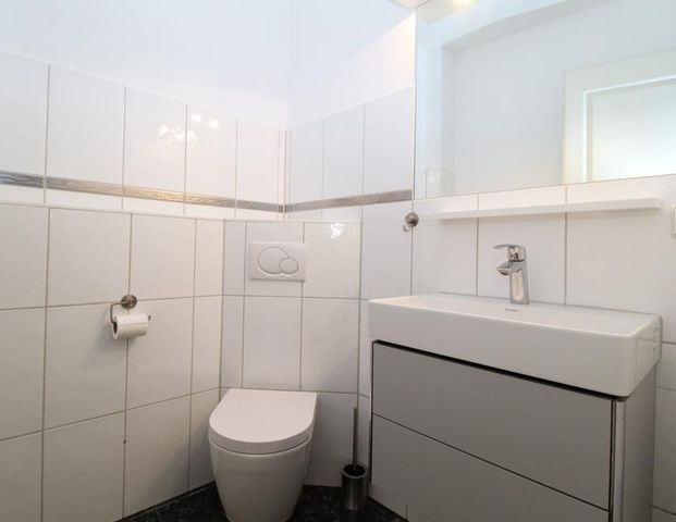 Energieeffizienz trifft Wohnstil: moderne 3,5 Zimmer-Wohnung in Ludwigshafen - Photo 1