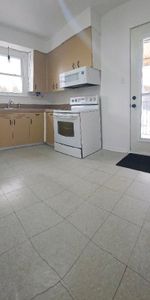 3-1/2 Université de Sherbrooke Électros Chauffé WI-FI - Photo 4