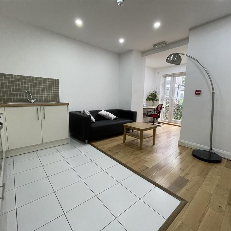 1 bedroom apartment to rent - Photo 1