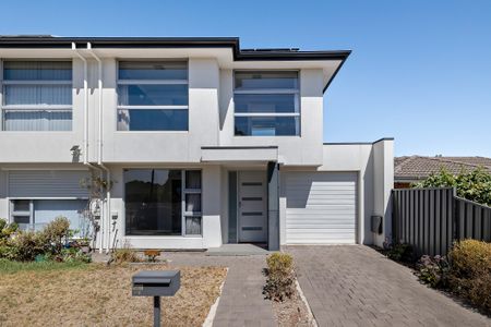 31c Lutana Crescent, Mitchell Park SA 5043 - Townhouse For Rent | Domain - Photo 3