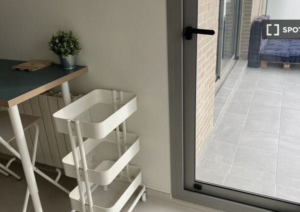 valencia, Valencian Community 46013