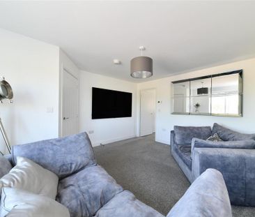 4 bedroom semi-detached house to rent - Photo 1