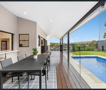 Stunning Family Friendly 5 Bedroom Entertainer with Views - Photo 5