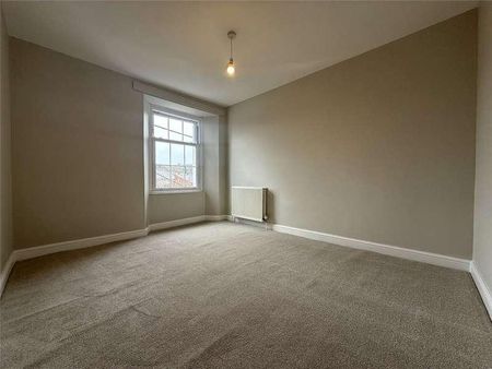 East Street, Crediton, Devon, EX17 - Photo 4