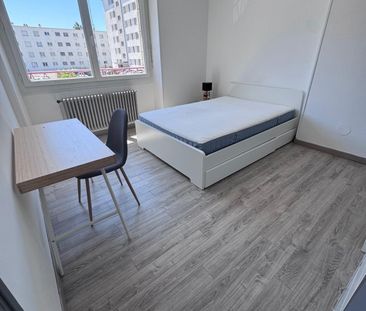 Location Appartement 5 pièces 116m² LORIENT 56100 - Photo 5
