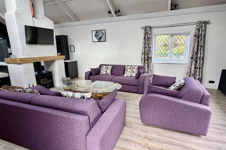 3 bedroom barn conversion to rent - Photo 3