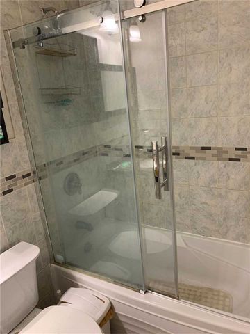 For Lease - 1622 Bristol Road, Mississauga, Ontario - Photo 4