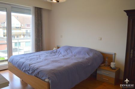 Verzorgd twee slaapkamer appartement in hartje Gullegem - Photo 3