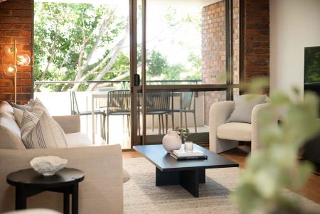 “Newly Renovated, Stylish Apartment in Prime Auchenflower Location!” - Photo 2