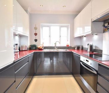 2 bedroom flat to rent - Photo 6