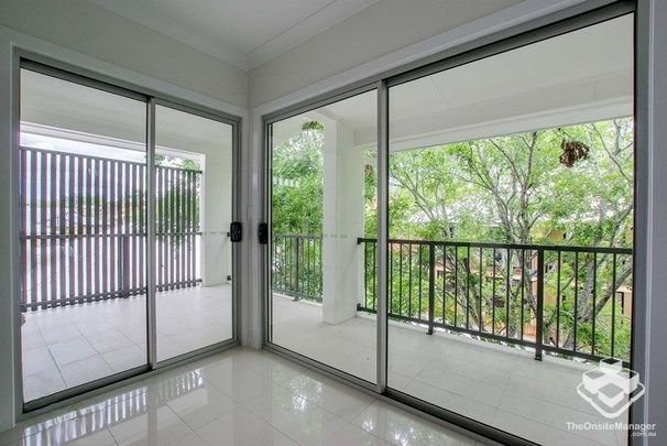 Perfectly Located 2-Bedroom Unit in Leafy St Lucia - Photo 1