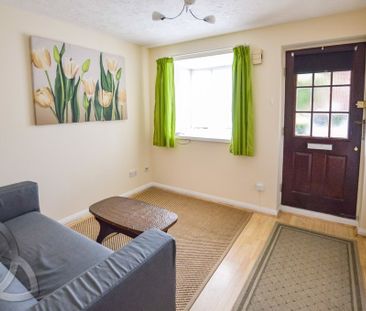 Sovereign Grove, Wembley, HA0 2DZ - Photo 2