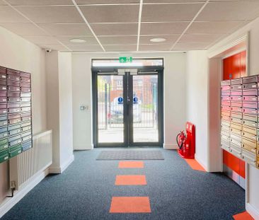 Bronze Studio - Photo 1