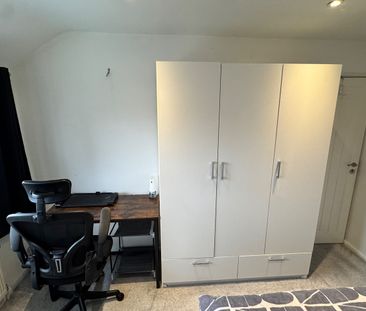 Room in a Shared House, Luton, LU2 - Photo 4