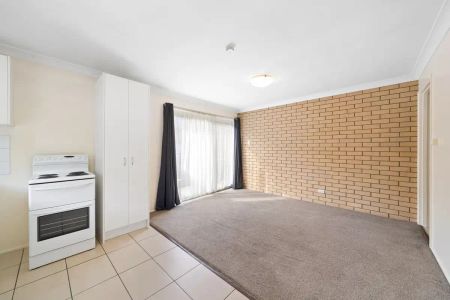 “No Need for the Car – Everything is at your Fingertips!” - Photo 5