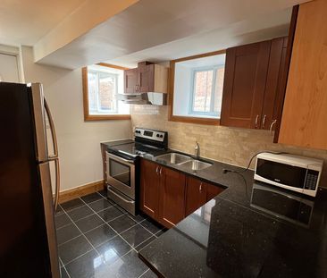 For Lease - 179 St Clair Avenue Unit# Rear, Toronto, Ontario - Photo 2