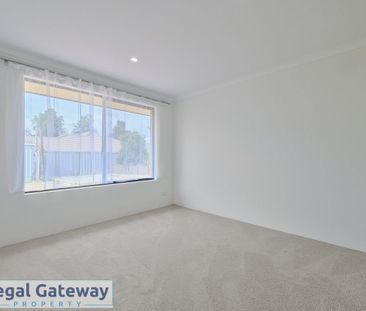 7 London Link, AUBIN GROVE WA 6164 - Photo 1