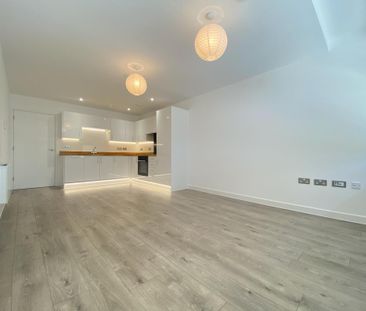 1 bedroom flat to rent - Photo 2