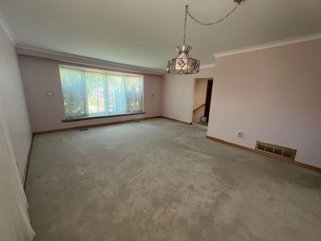 For Lease - 61 Marilake Drive, Toronto, Ontario - Photo 2
