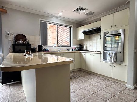 Sun-Filled Single-Level Living in a Quiet Cul-de-Sac - Photo 2