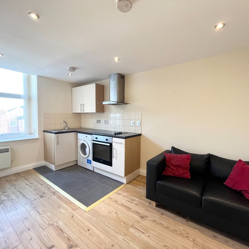 Studio Flat, Fosse Road North, LE3 - Photo 1