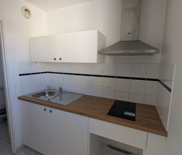 Location Appartement 2 pièces 46m² - Photo 3