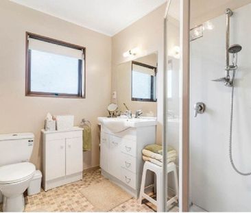 Peaceful 2-bedroom unit, Pukekohe - Photo 3