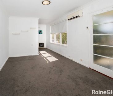 BEAUTIFULLY UPDATED HOME IN ASHMONT - Photo 1