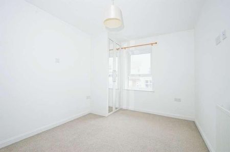 Crompton Way, Ogmore-by-sea, Bridgend, CF32 - Photo 2