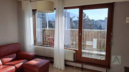 CHAMBERY - Secteur Pompiers - T2 meublé dernier étage - Photo 3