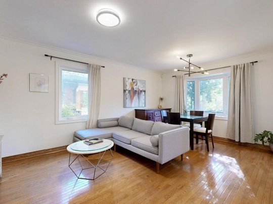 For Lease - 139 Scarboro Crescent, Toronto, Ontario - Photo 1