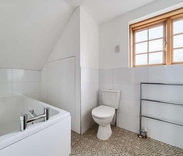 Harrow Cottage, Deacon Close, Cobham, Surrey, KT11 - Photo 1