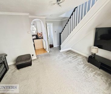 2 bedroom House To Let Total Size: 582 SQ FT - Photo 2
