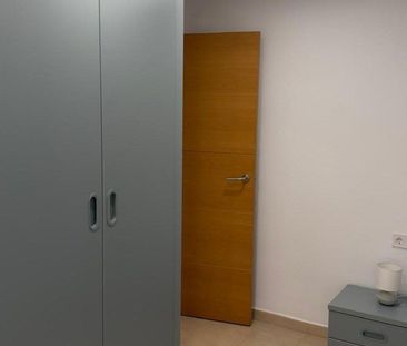 Piso de alquiler en Cami Nou, Avenida de la Paz - Photo 1