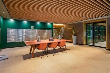 Portlands Court, London - Photo 5