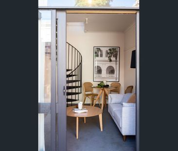 Stylish Living in a Prime South Melbourne Pocket - FULLY FURNISHED - Photo 3