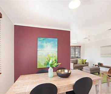 CHARMING 3 BEDROOM HOME IN MOUNT LOUISA! - Photo 4