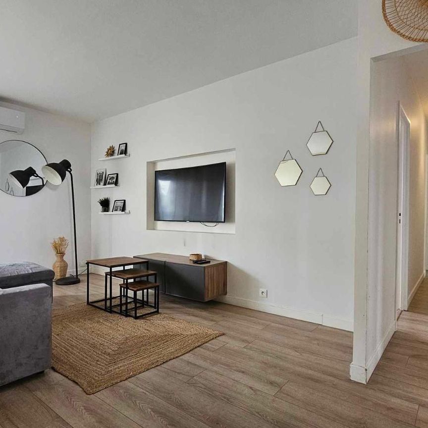 Location Appartement 5 pièces 104m² BORDEAUX 33000 - Photo 1