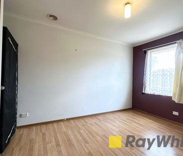 ENERGY EFFICIENT 3 BEDROOM GEM! - Photo 6