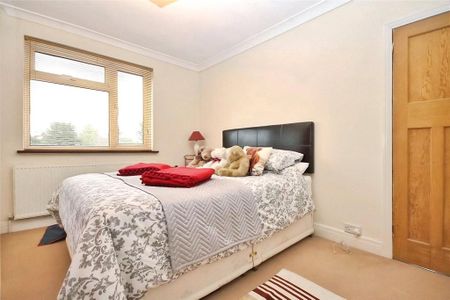 3 bedroom detached house to rent - Photo 3