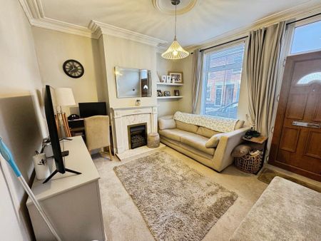 2 bedroom terraced house to rent - Photo 3