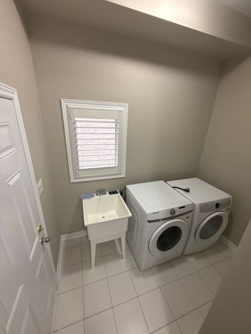 For Lease - 1399 Lormel Gate, Innisfil, Ontario - Photo 3