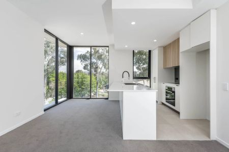 Two-Bedroom Apartment with Stunning Views - Photo 5