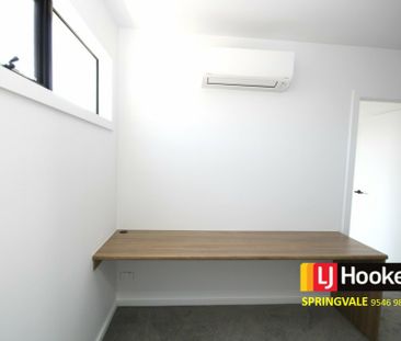 BRAND NEW TOWNHOUSE - Photo 4