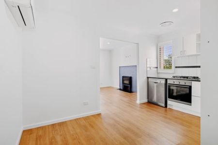 2 Bed, 1 Bath - Photo 2