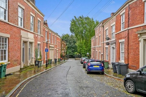 Avenham Terrace, Preston - Photo 1